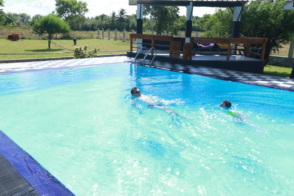 Eco Hotel Black & White - Anuradhapura Михинтале Экстерьер фото