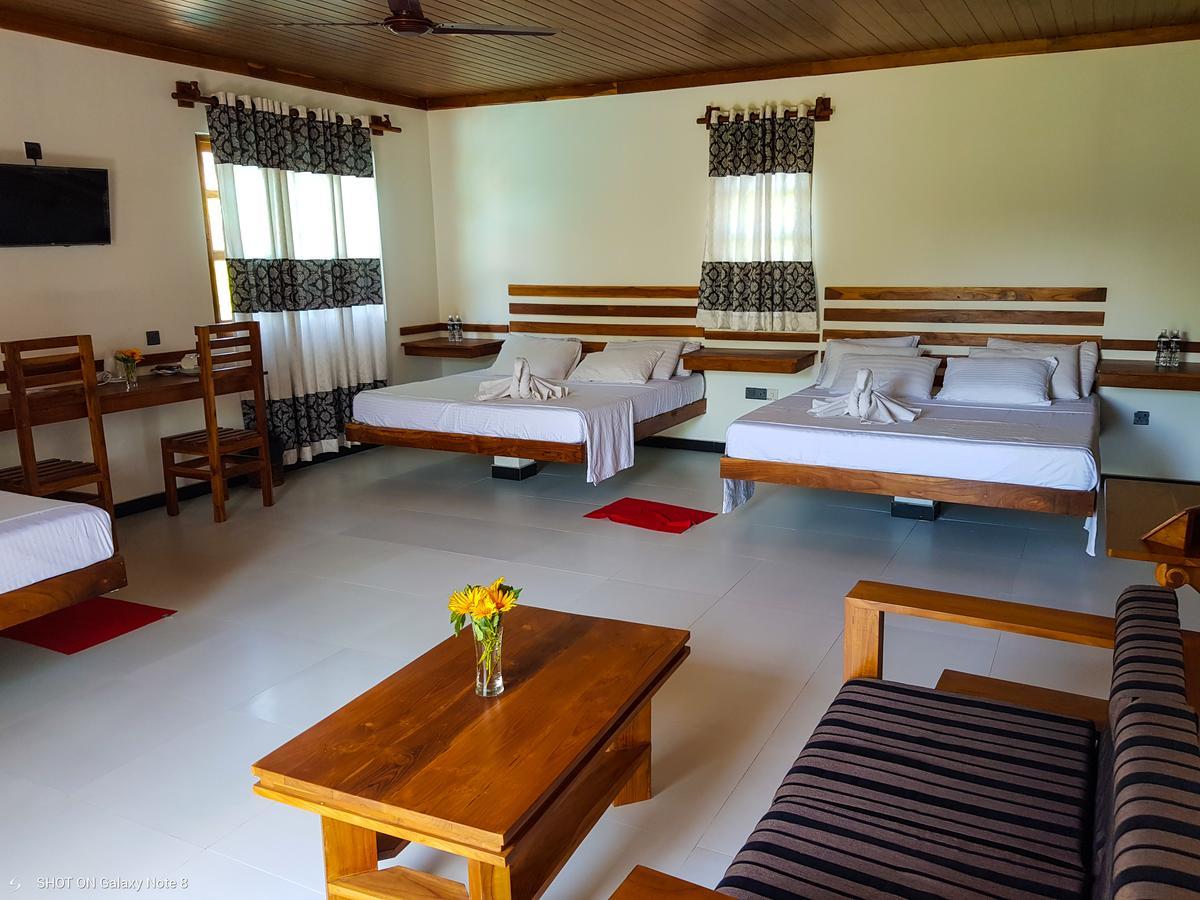 Eco Hotel Black & White - Anuradhapura Михинтале Экстерьер фото